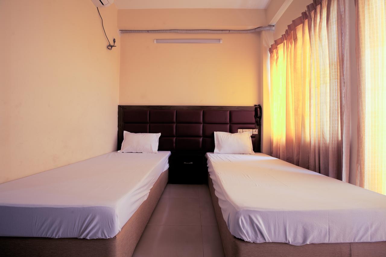 Hotel Night Heaven Bāndarban Zewnętrze zdjęcie