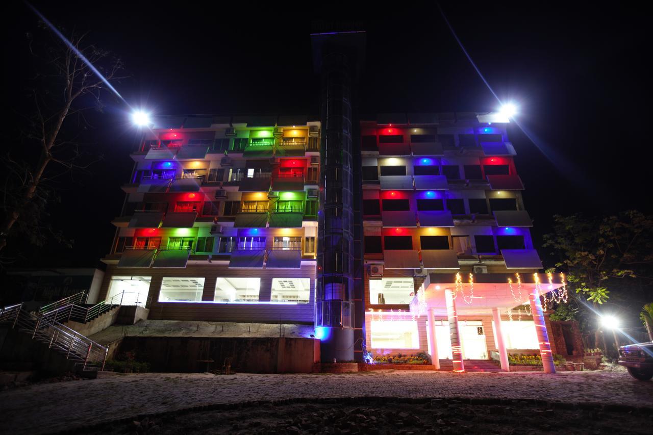 Hotel Night Heaven Bāndarban Zewnętrze zdjęcie